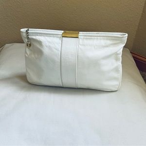Vintage 70's Dove Zipper White Leather Understated Clutch Purse Bag